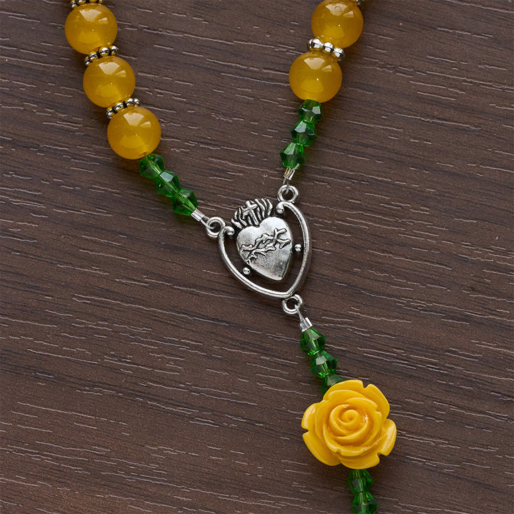 Chapelet de Pâques en perles de jade jaune et rose, orné d'une croix délicate, signé Christianartworkshop - image 8