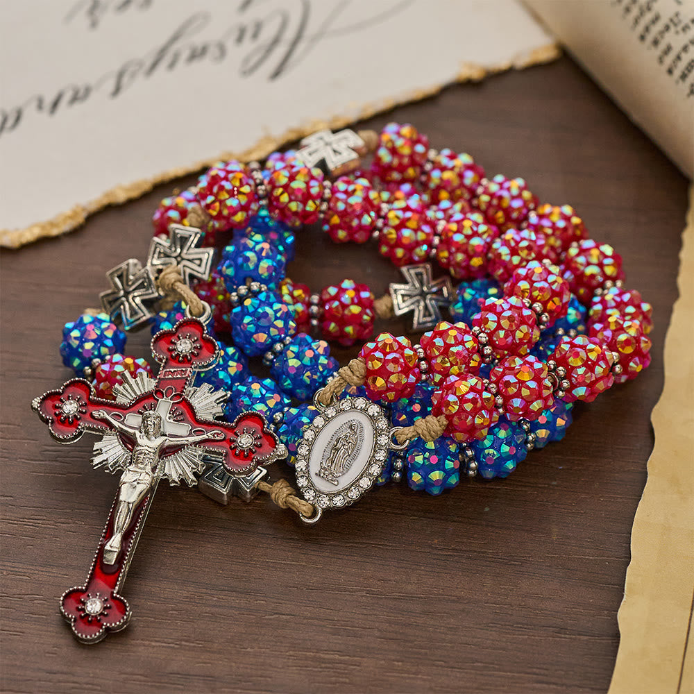 Christianartworkshop Chapelet en perles de diamant rouges et bleues éblouissantes avec accents de croix de Malte - Notre-Dame et le Crucifix - image 0