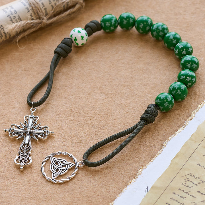 Christianartworkshop Chapelet de poche irlandais « Bénédiction et Foi Chanceuses » avec nœud éternel et perles en bois vert et blanc - Vert - image 8
