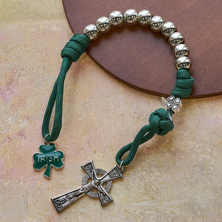 Christianartworkshop Chapelet de poche en paracorde avec croix celtique et bénédiction irlandaise - Chapelet en paracorde avec bénédiction irlandaise - image 0