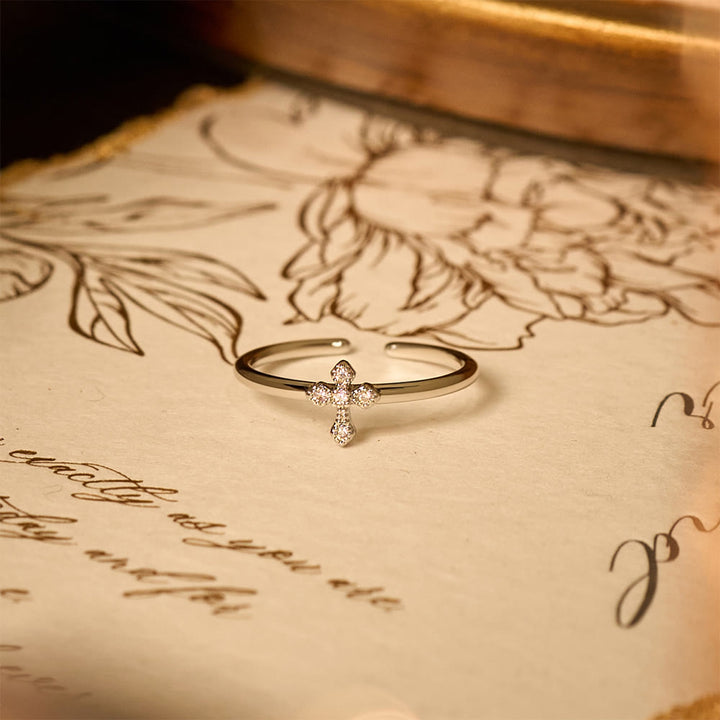 Christianartworkshop Bague croix sertie de zircon : un amour intemporel en or, argent et or rose - image 6