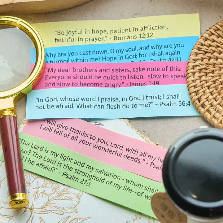 Christianartworkshop Bocal à versets bibliques de couleur avec couvercle en liège et coffret cadeau : un rappel tangible des Écritures - image 1