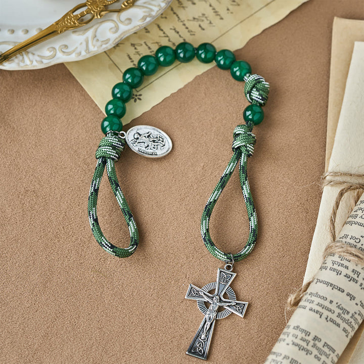 Christianartworkshop Chapelet de Pâques de poche en aventurine verte avec pendentif Saint Michel et croix celtique - image 3