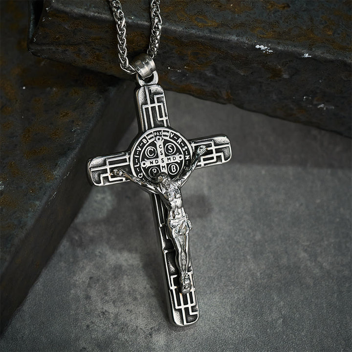 Christianartworkshop Collier pendentif croix style rétro classique avec médaille de protection de saint Benoît - image 15