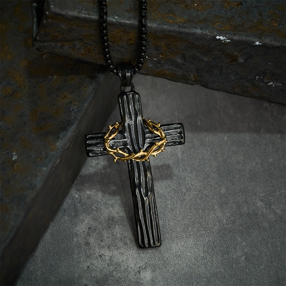 Christianartworkshop Collier pendentif croix couronne d'épines de Jésus style moderne, symbole de protection sacrée - image 10