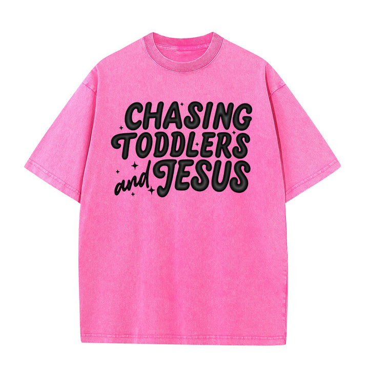 Christianartworkshop T-shirt unisexe délavé avec accent étoile et lettres bulles « Chasing Toddlers and Jesus » - Rose - 5XL - image 2