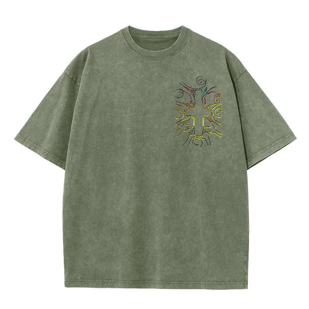 Christianartworkshop T-shirt unisexe délavé avec dessin au trait de la figure humaine Unity Cross - image 1