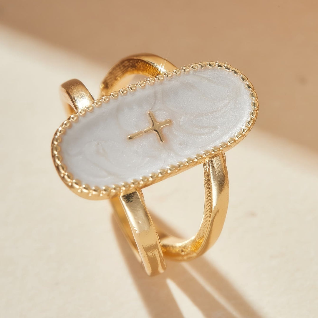 Christianartworkshop Bague double anneau à accent de croix et finition émaillée : un symbole de foi et d’élégance discrètes. - image 5