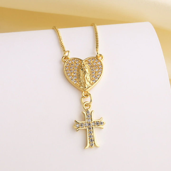 Christianartworkshop Collier en forme de cœur orné de zircons représentant Notre-Dame et Saint Benoît : La grâce divine au quotidien - Notre-Dame (A) - image 0
