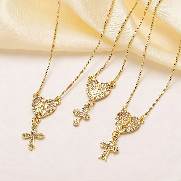 Christianartworkshop Collier en forme de cœur orné de zircons représentant Notre-Dame et Saint Benoît : La grâce divine au quotidien - image 1