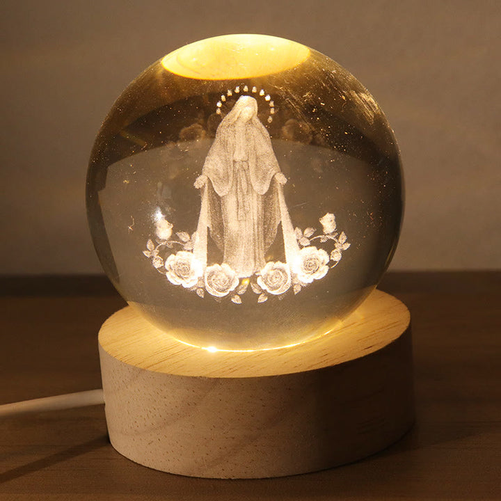 Christianartworkshop Sphère de cristal lumineuse à l'image sacrée : symbole de lumière et de grâce divines - UN - Balle de 8 cm - image 0