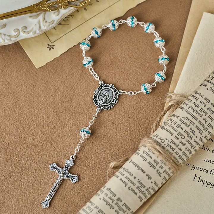 Christianartworkshop Chapelet de poche à perles scintillantes avec médaille de Notre-Dame : symbole de foi et de grâce - Bleu clair - image 0