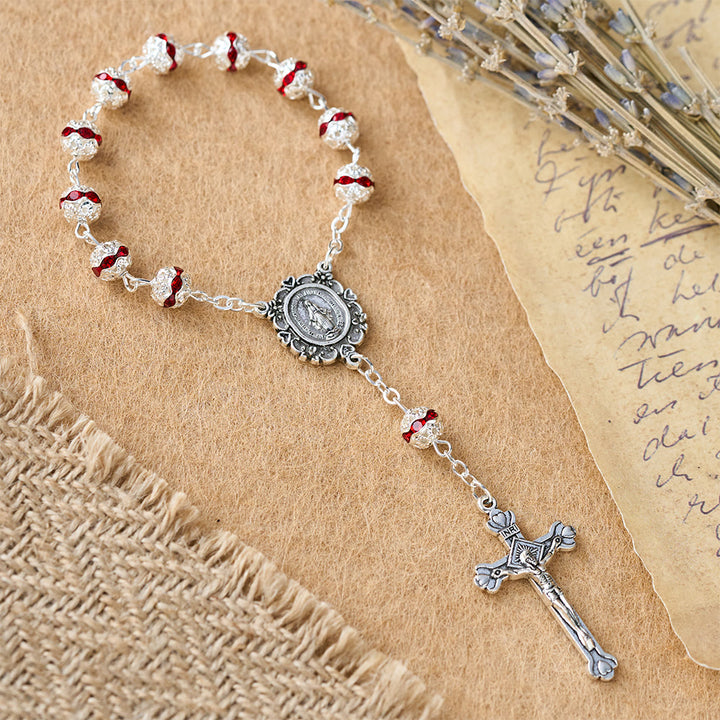 Christianartworkshop Chapelet de poche à perles scintillantes avec médaille de Notre-Dame : symbole de foi et de grâce - image 7