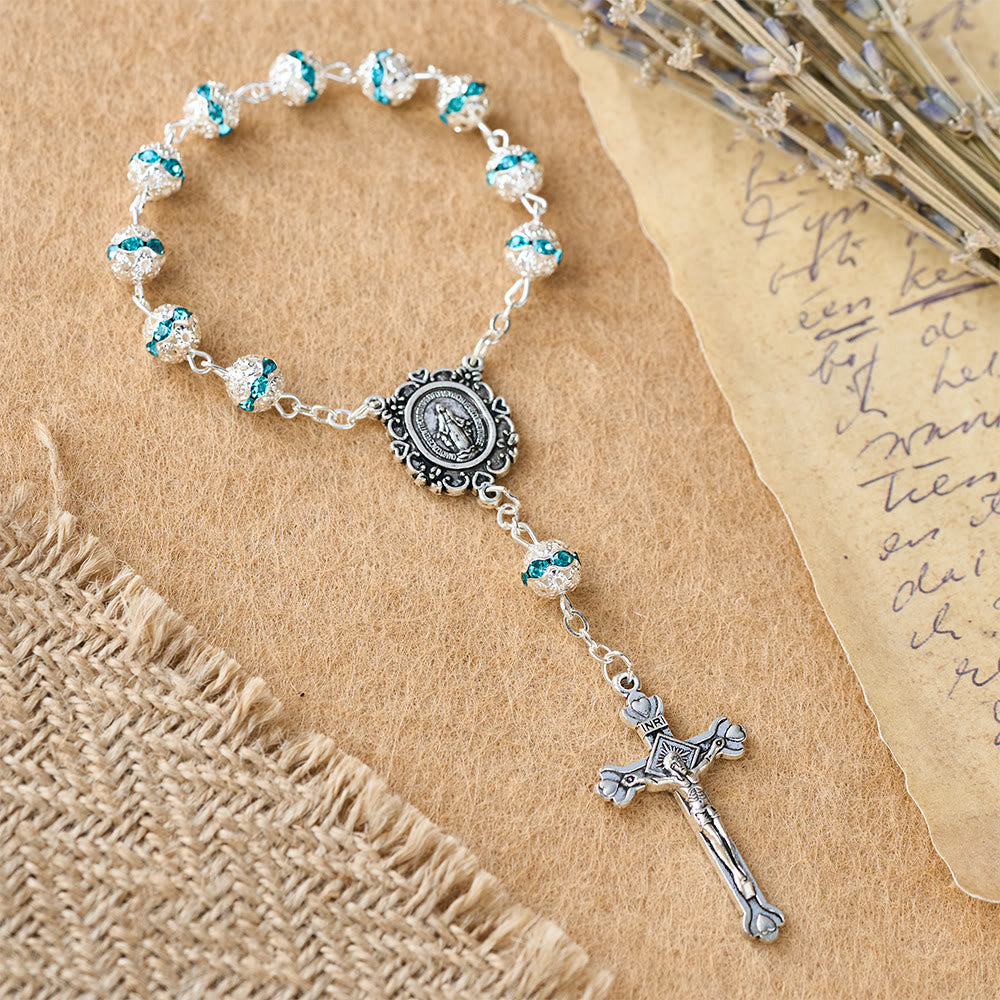 Christianartworkshop Chapelet de poche à perles scintillantes avec médaille de Notre-Dame : symbole de foi et de grâce - image 1