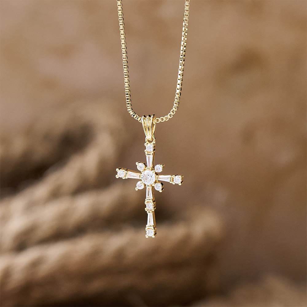 Christianartworkshop Collier croix incrustée de pierres scintillantes : un symbole de protection divine - image 1