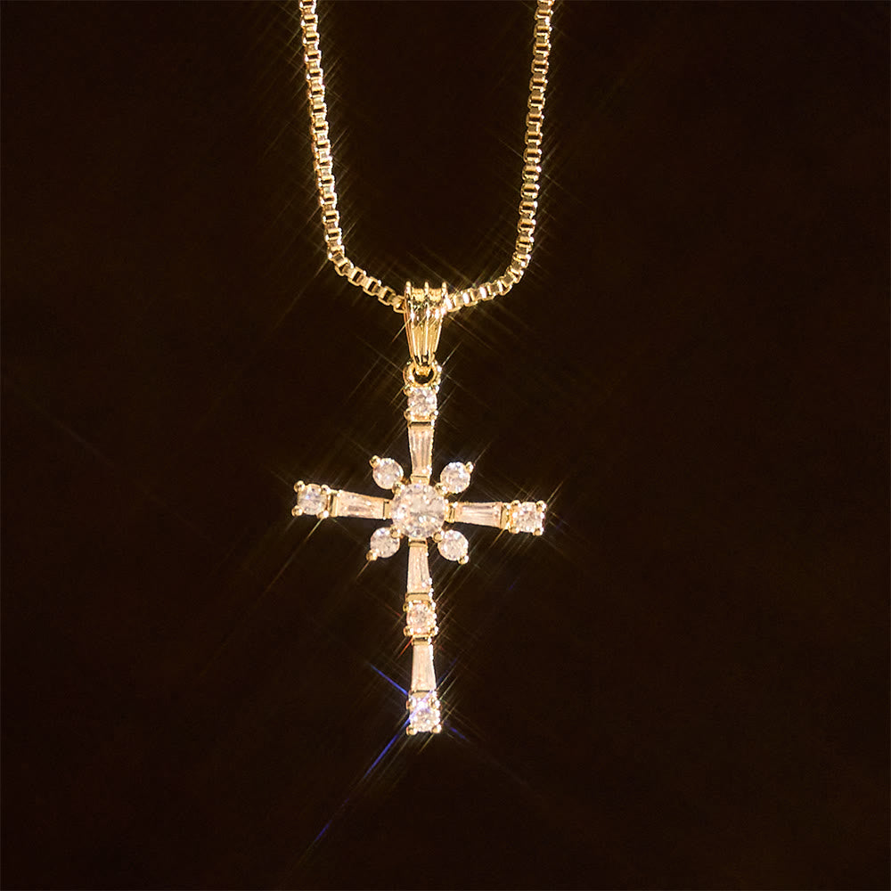 Christianartworkshop Collier croix incrustée de pierres scintillantes : un symbole de protection divine - image 3