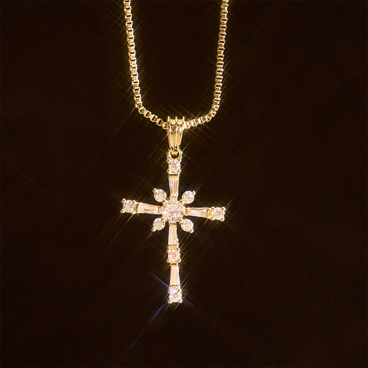 Christianartworkshop Collier croix incrustée de pierres scintillantes : un symbole de protection divine - image 3