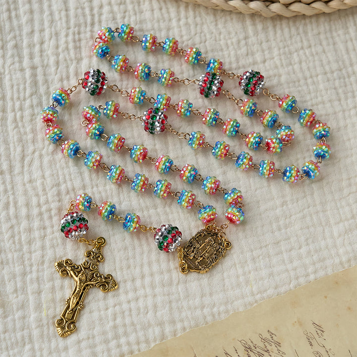 Chapelet de Noël en perles arc-en-ciel avec croix dorée, Christianartworkshop : dévotion et foi rayonnante - image 3