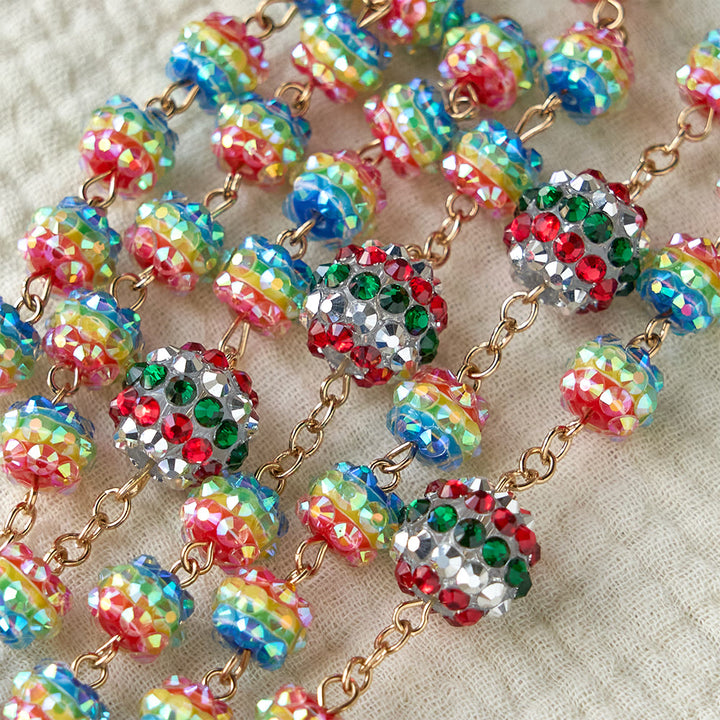 Chapelet de Noël en perles arc-en-ciel avec croix dorée, Christianartworkshop : dévotion et foi rayonnante - image 4