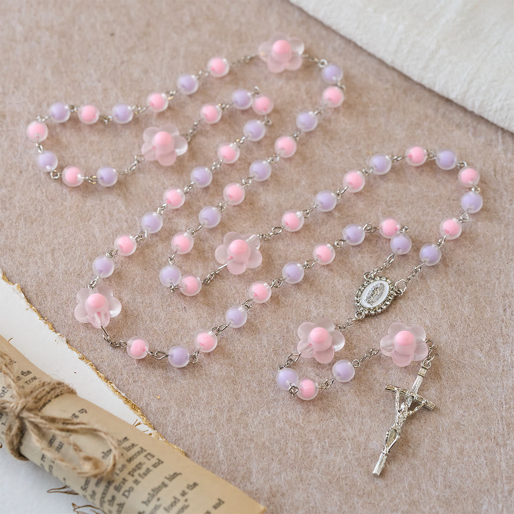 Christianartworkshop Chapelet à perles pastel et motif floral : symbole de pureté et de foi mariales - image 3