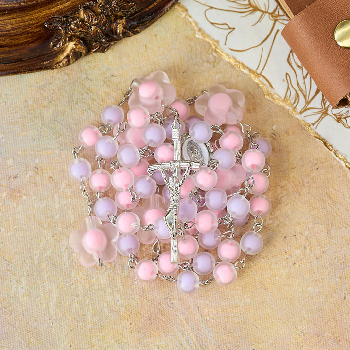 Christianartworkshop Chapelet à perles pastel et motif floral : symbole de pureté et de foi mariales - Notre-Dame et le Crucifix - image 0