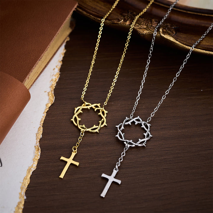 Christianartworkshop Collier Croix Couronne d'Épines : Symbole de la Passion et de la Rédemption du Christ - image 1
