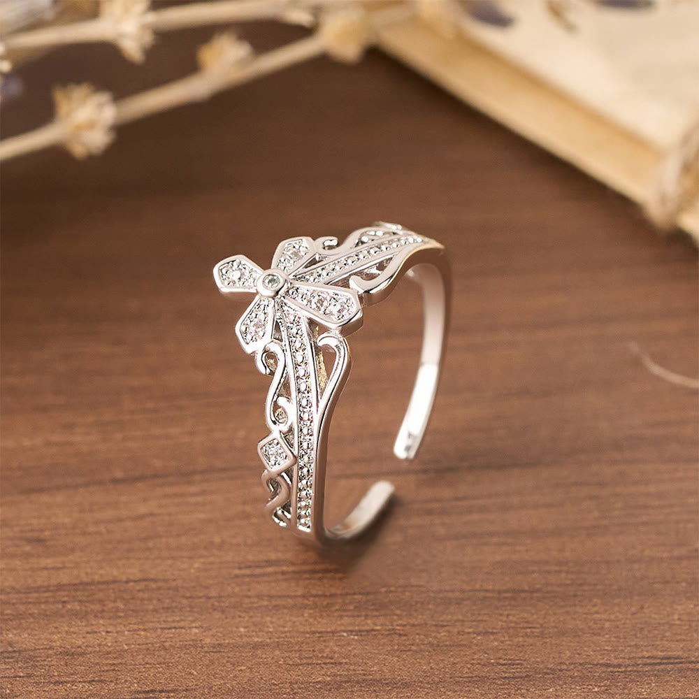 Bague croix-couronne style double poli Christianartworkshop : Portez Sa protection royale près de vous au quotidien - image 12