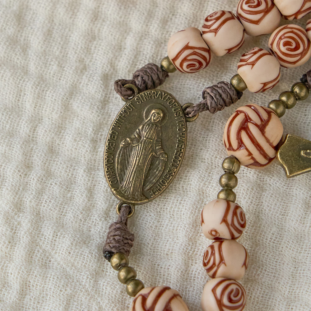 Christianartworkshop Chapelet de perles roses avec crucifix en bronze : Médaillon Notre-Dame pour la dévotion - image 5