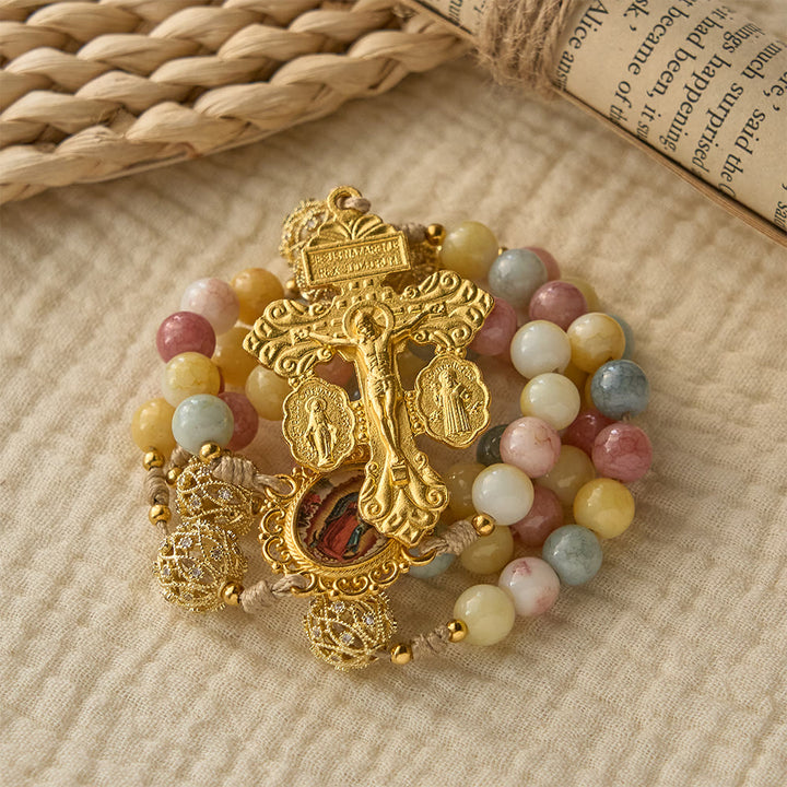 Christianartworkshop Chapelet aux teintes pastel orné de filigranes dorés : médaillon émaillé représentant Notre-Dame - image 3