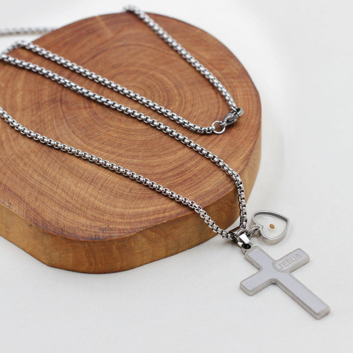 Christianartworkshop Collier croix en graine de moutarde gravée à l'effigie de Jésus : un symbole de l'amour du Christ et de la puissance de la foi - image 7