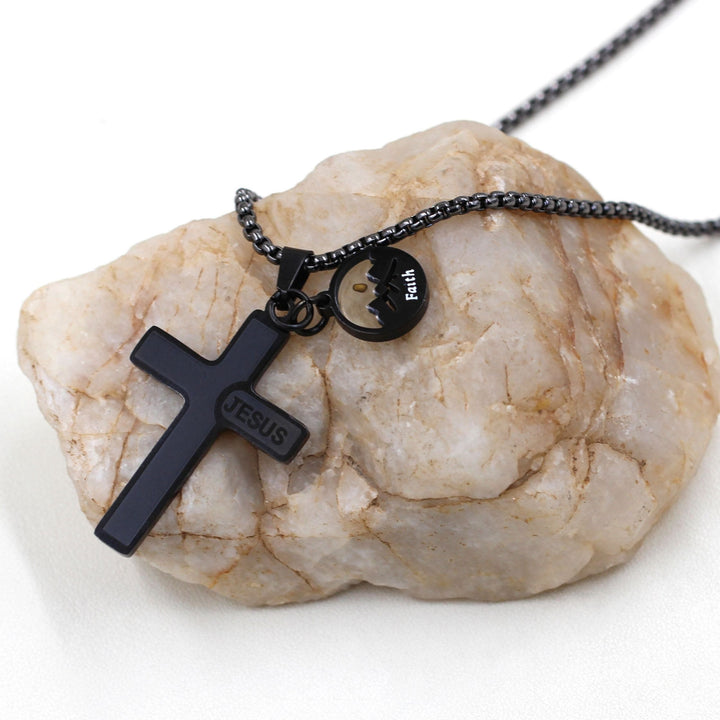 Christianartworkshop Collier croix en graine de moutarde gravée à l'effigie de Jésus : un symbole de l'amour du Christ et de la puissance de la foi - image 3