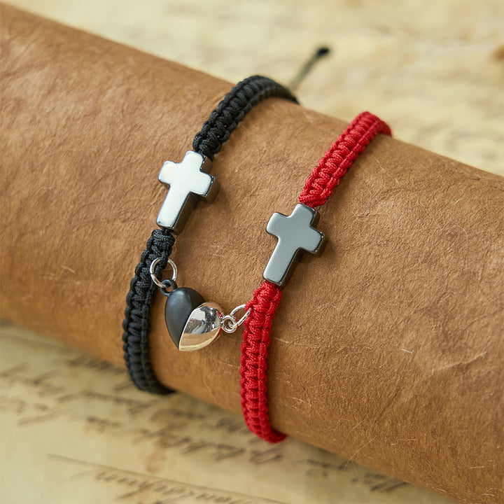 Christianartworkshop Ensemble de bracelets magnétiques en forme de cœur et de croix : symbole d’union sacrée et d’amour éternel - image 1