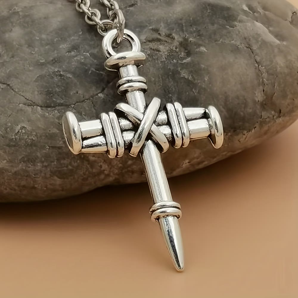 Christianartworkshop Collier à maillons croisés en forme de clous : un symbole de force sacrée et de rédemption - Croix de clou - image 0