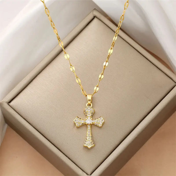 Christianartworkshop Collier Croix en Zircon Radieux : Forger l'espoir et la grâce à chaque instant - Croix - image 0