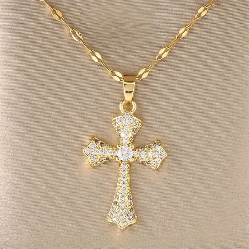 Christianartworkshop Collier Croix en Zircon Radieux : Forger l'espoir et la grâce à chaque instant - image 1