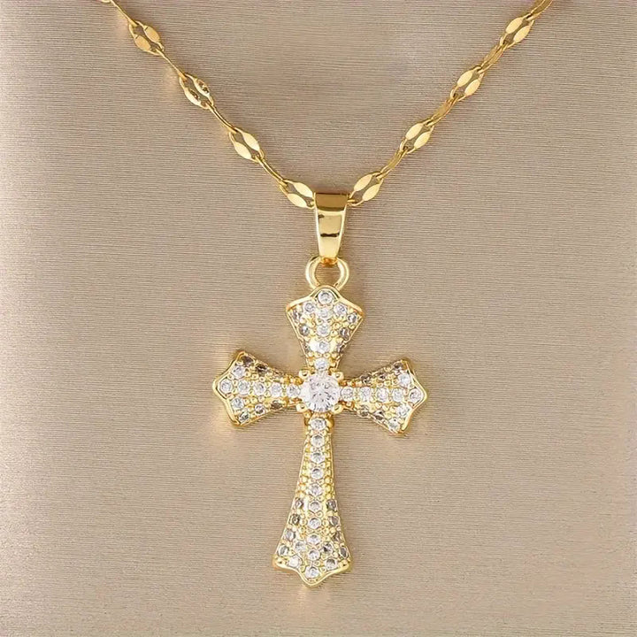 Christianartworkshop Collier Croix en Zircon Radieux : Forger l'espoir et la grâce à chaque instant - image 1