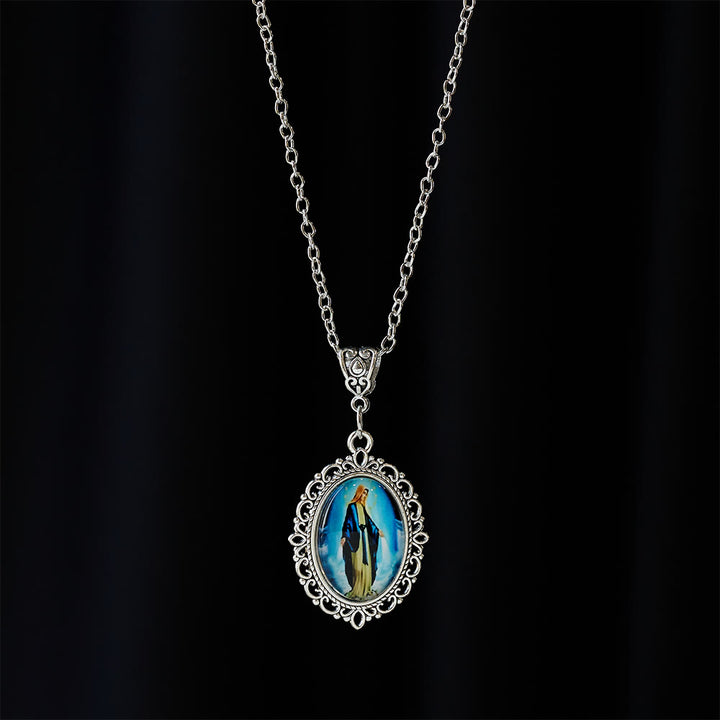 Christianartworkshop Collier avec cadre en filigrane représentant Notre-Dame : un symbole de grâce sacrée et de lumière divine - image 7