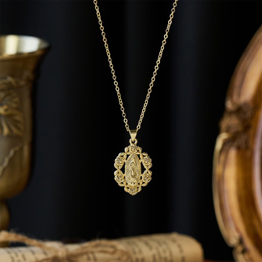 Christianartworkshop Collier pendentif Notre-Dame couronnée de roses : un symbole de grâce et de protection sacrées - image 1