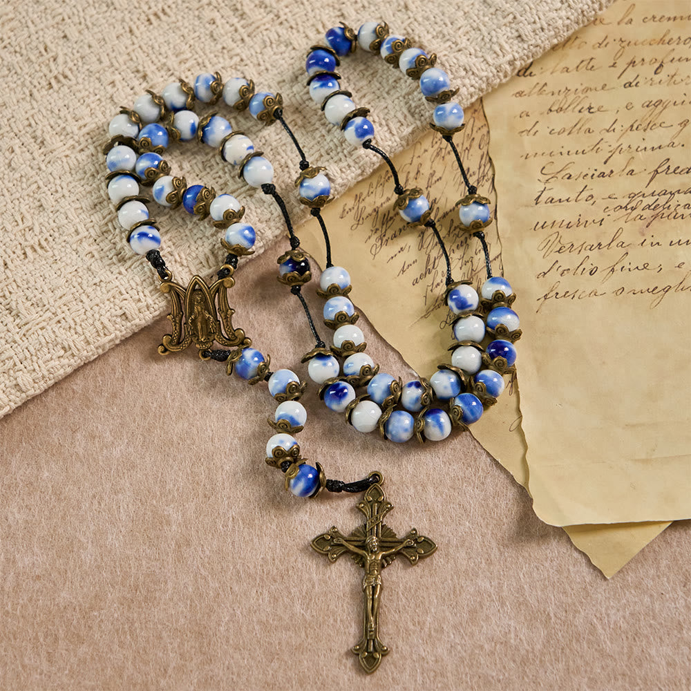 Christianartworkshop Chapelet bleu et blanc à perles avec médaille miraculeuse : un gage de l'intercession divine - image 4