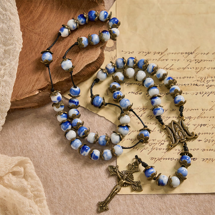 Christianartworkshop Chapelet bleu et blanc à perles avec médaille miraculeuse : un gage de l'intercession divine - image 5