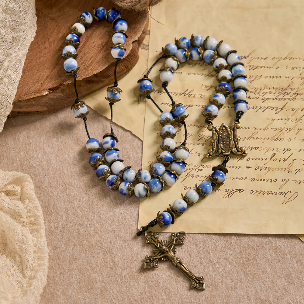 Christianartworkshop Chapelet bleu et blanc à perles avec médaille miraculeuse : un gage de l'intercession divine - image 2