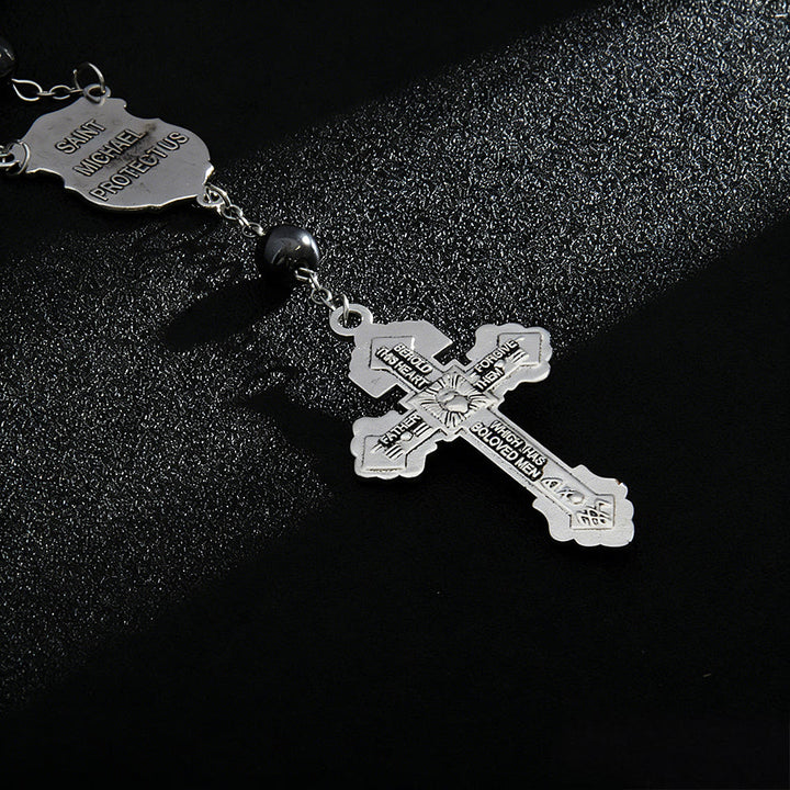 Pendentif de voiture en perle d'hématite avec médaille de Saint Michel et crucifix, créé par Christianartworkshop : un cadeau de protection et de force célestes. - image 6