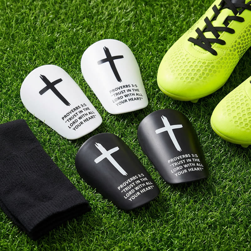 Protège-tibias de football Christianartworkshop , imprimé croix Proverbes 3:5, avec ceinture fixe : symbole de confiance divine et de force athlétique - image 3