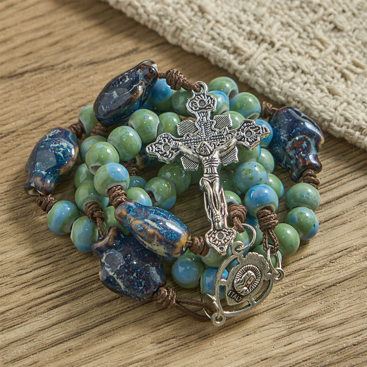 Christianartworkshop Chapelet en céramique avec motif de poisson orchidée, accents du Sacré-Cœur et crucifix orné - image 4