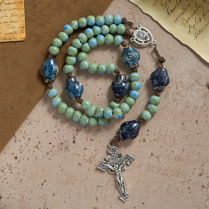 Christianartworkshop Chapelet en céramique avec motif de poisson orchidée, accents du Sacré-Cœur et crucifix orné - image 2