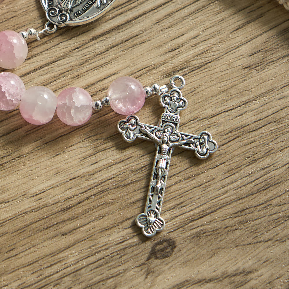 Chapelet en perles de verre vert pâle orné de roses et d'une médaille miraculeuse, de Christianartworkshop - image 15