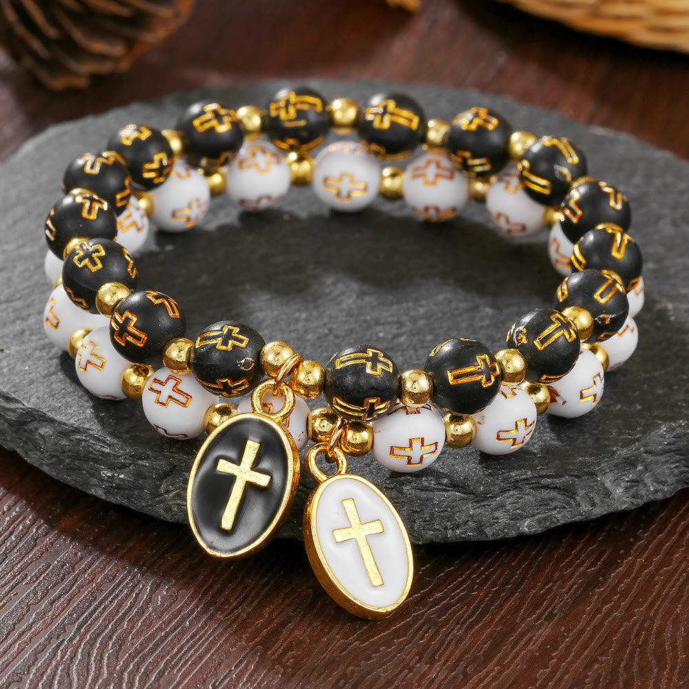 Christianartworkshop Bracelet en acrylique bicolore avec perle croix et breloque croix émaillée : un réceptacle pour la foi sacrée au quotidien - image 0