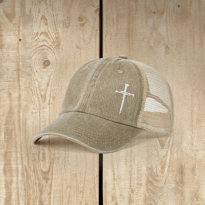 Casquette de camionneur délavée brodée d'une croix à clous, Christianartworkshop - Kaki - image 6