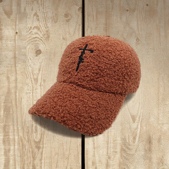 Christianartworkshop Casquette de baseball duveteuse brodée d'une croix de la foi - Caramel - image 9