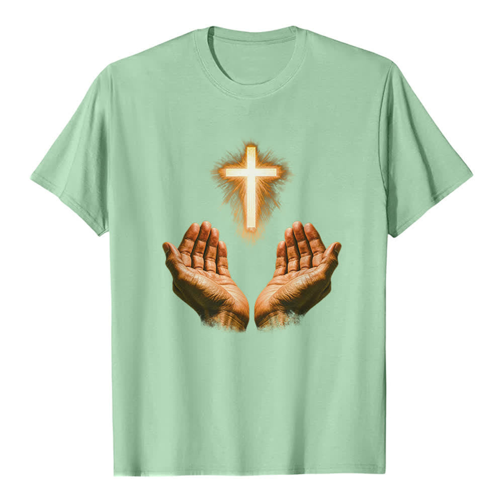 Christianartworkshop T-shirt premium avec la croix de Jésus dans les mains - Vert clair - 2XL - image 2